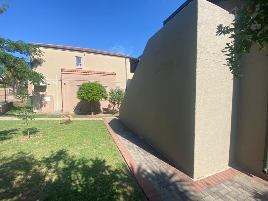 3 Bedroom Property for Sale in Safari Gardens North West